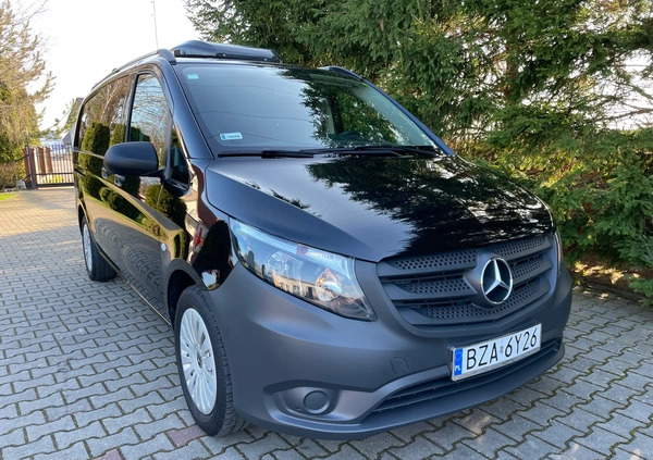 Mercedes-Benz Vito cena 132000 przebieg: 29015, rok produkcji 2021 z Zambrów małe 232